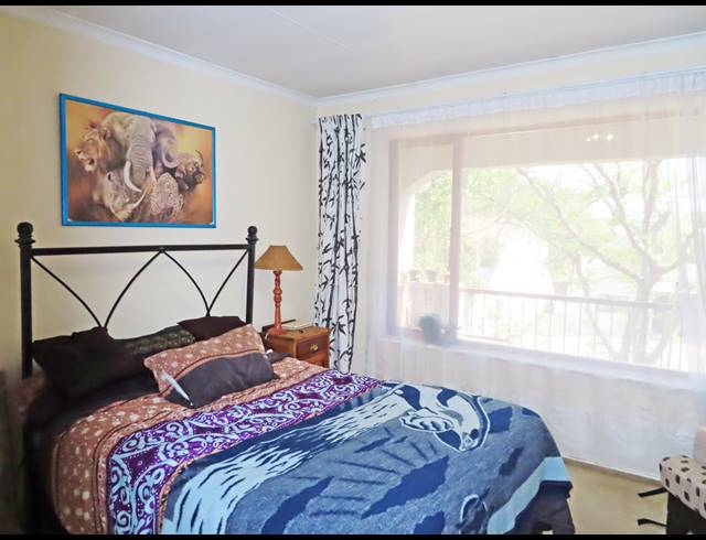 2 BEDROOM APARTMENT FOR SALE IN SUNNINGHILL